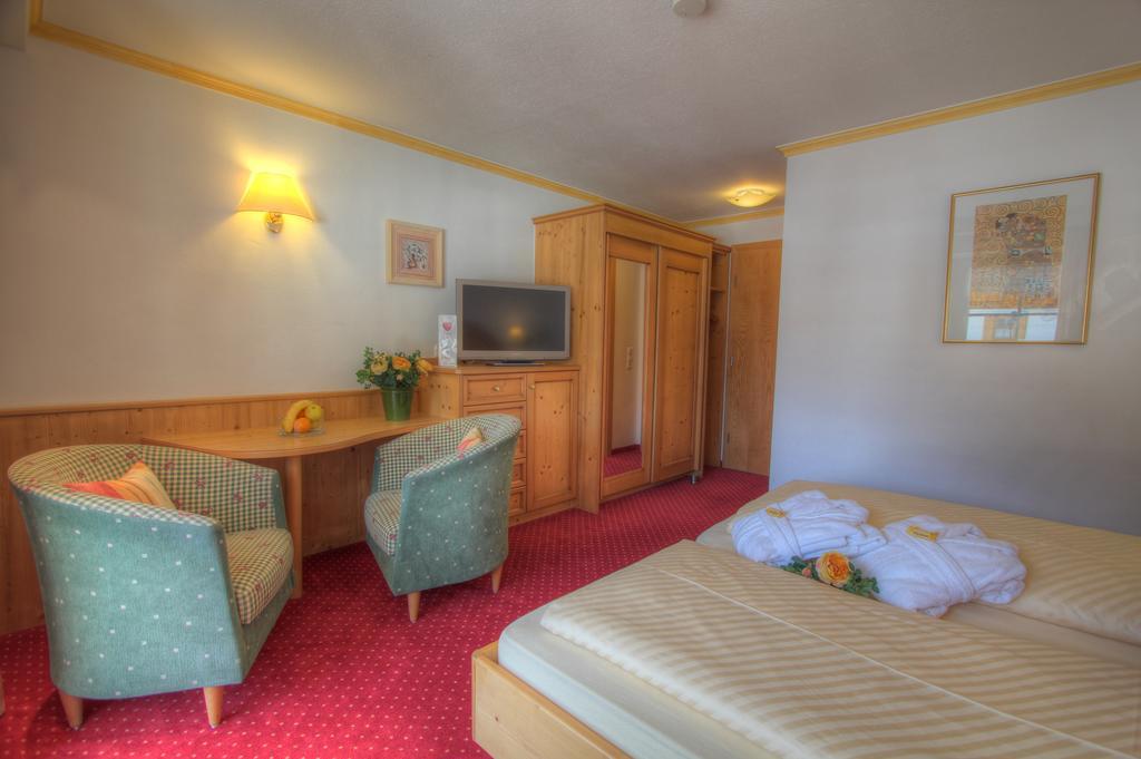 Landhotel Berghof Bad Hindelang Oda fotoğraf